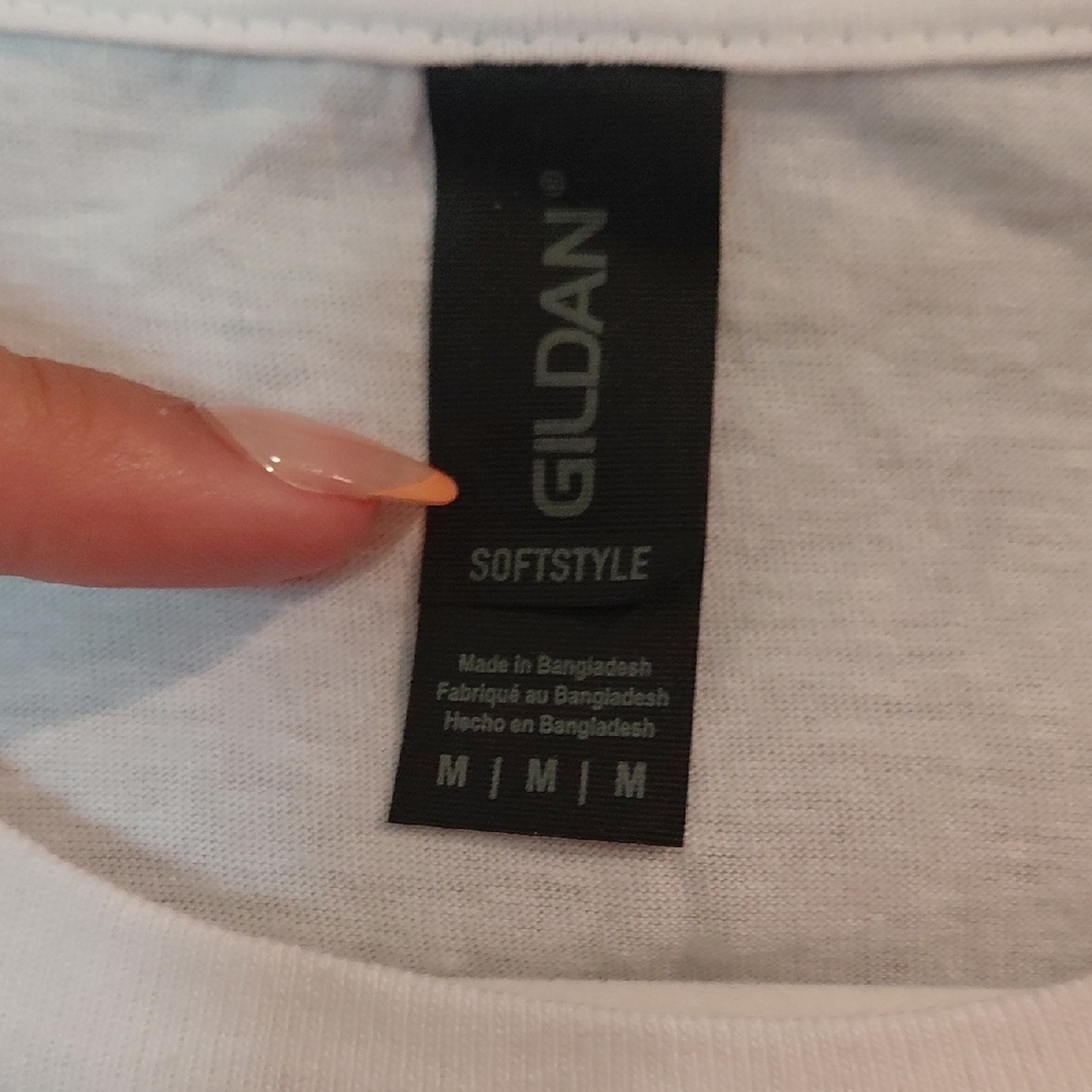 Taylor Swift 1969 medium NWOT medium tee - Picture 2 of 2